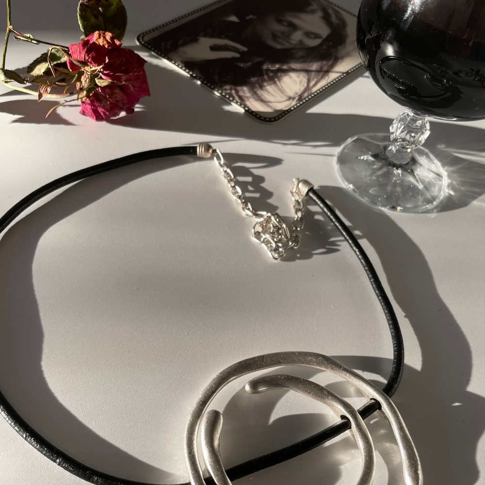 Statement piece necklace